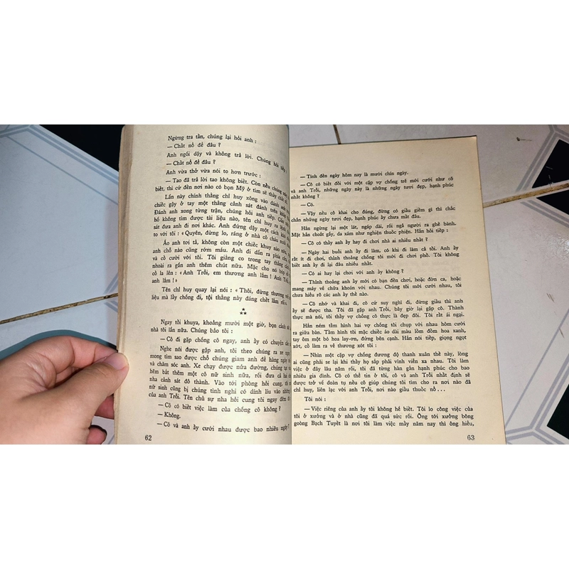 TRUYỆN KÝ CÁCH MẠNG VIỆT NAM (NXB GDGP 1974) 470346