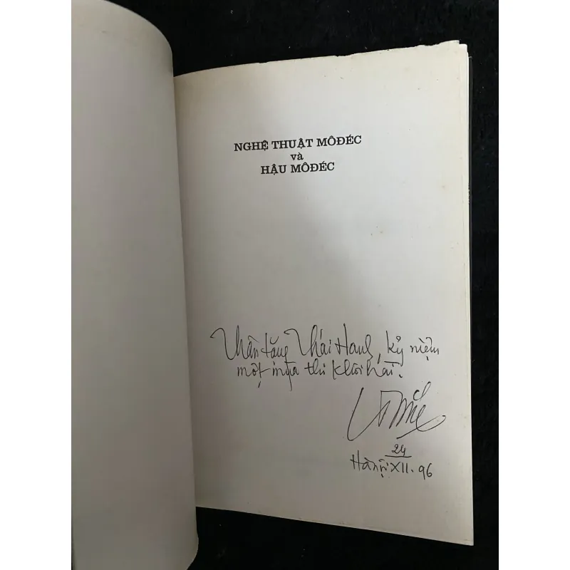 Nghệ thuật Môđéc và Hậu Môđéc - Lê Thanh Đức ( có chữ ký ) 1032180