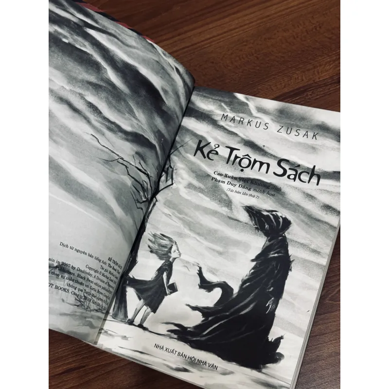 Kẻ trộm sách - Markus Zusak 972300