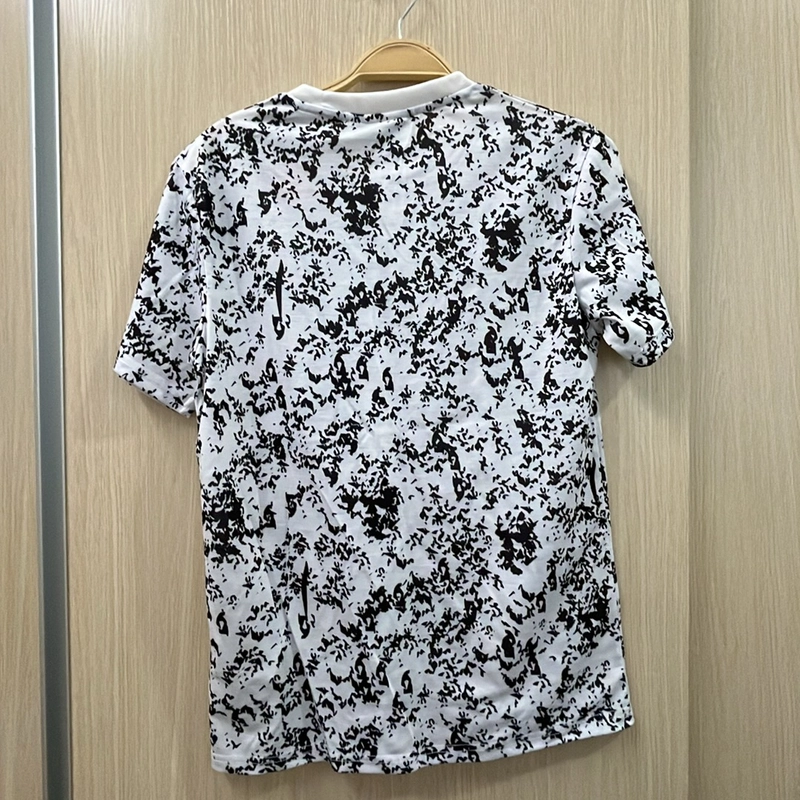 Áo Adidas Graphic tee 377561