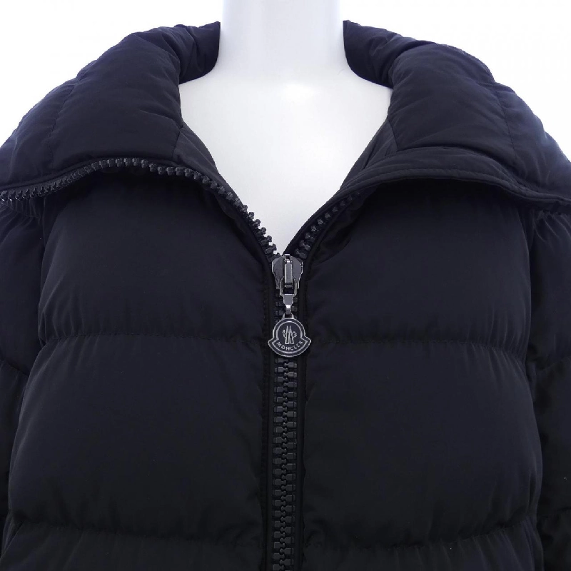 Áo khoác lông vũ MONCLER 640976
