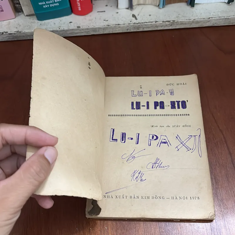 II Sách Xưa: LU-I PA-XTƠ - Đức Hoài - 1978 604829