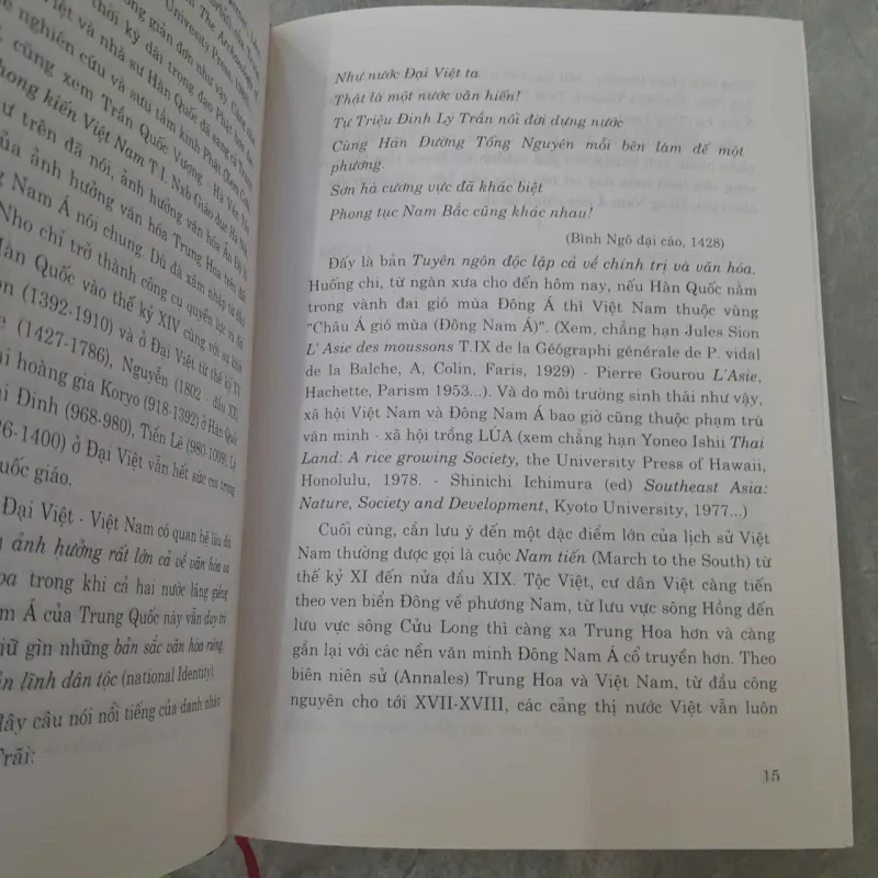 VĂN HÓA VIỆT NAM TÌM TÒI VÀ SUY NGẪM - TRẦN QUỐC VƯỢNG 753929