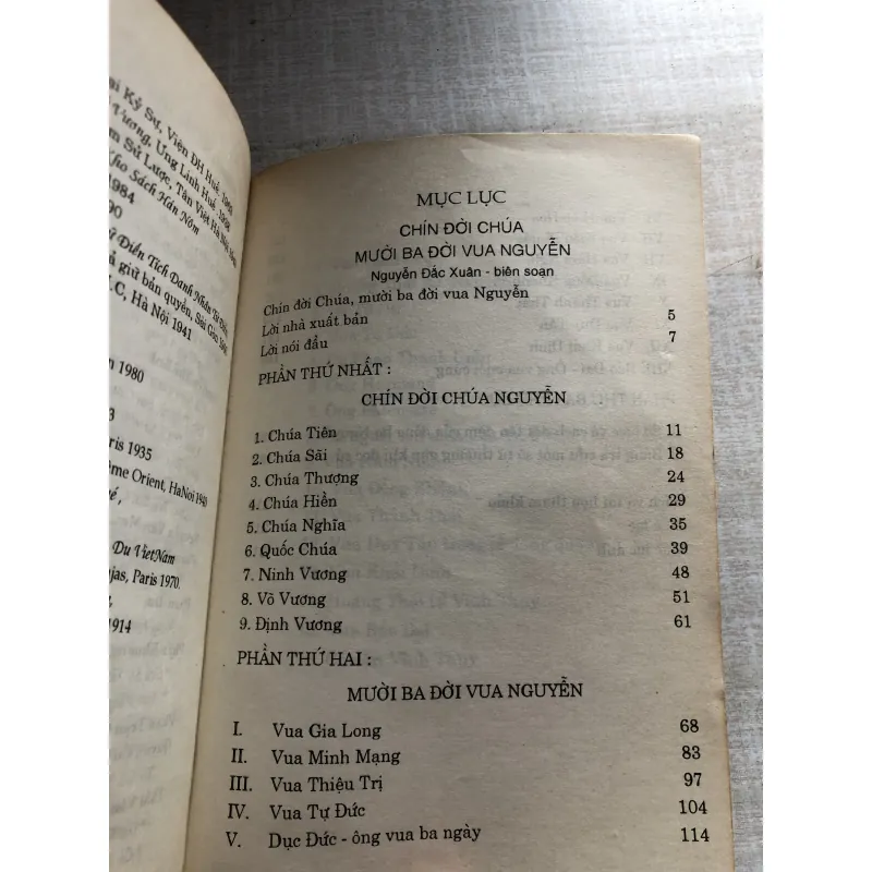 Chín đời chúa - Mười ba đời vua Nguyễn 786794