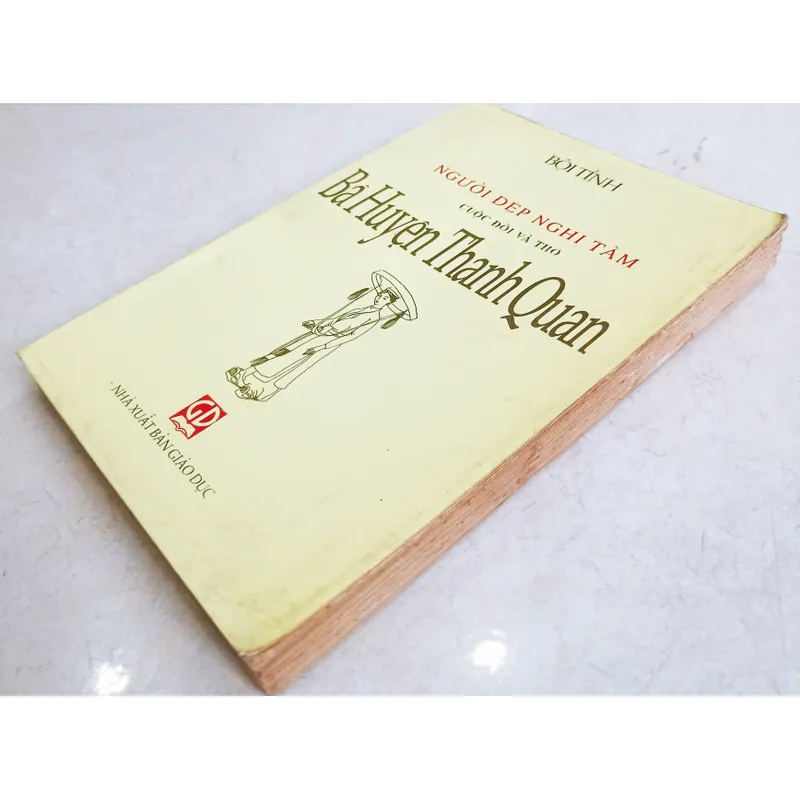 Người đẹp nghi tàm cuộc đời và thơ Bà Huyện Thanh Quan 🌻 721835