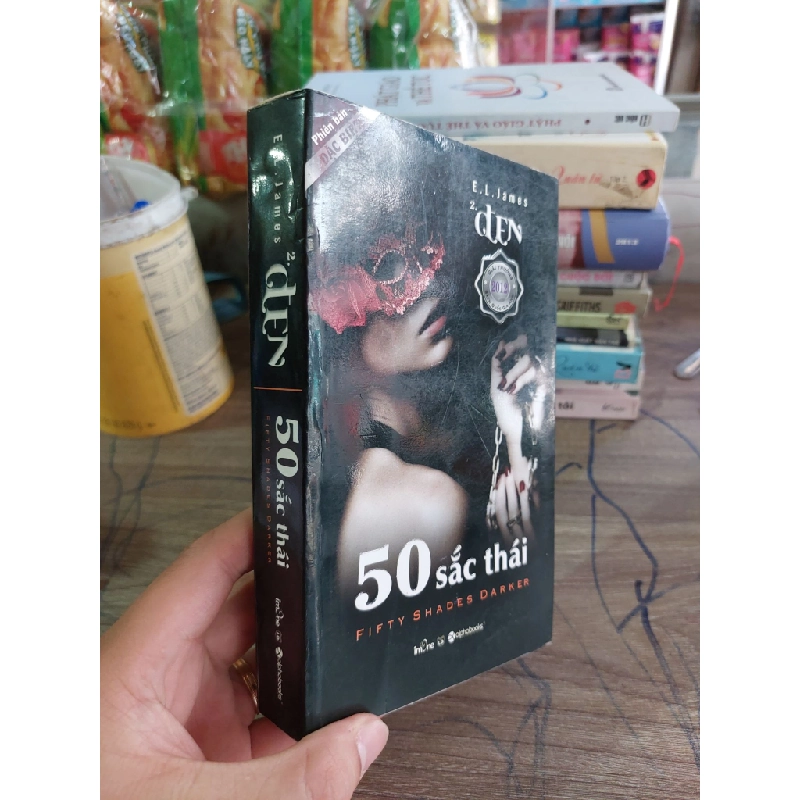 [59K/kg] 50 Sắc Thái Đen mới 90% 2013 khổ nhỏ HCM0104 365380