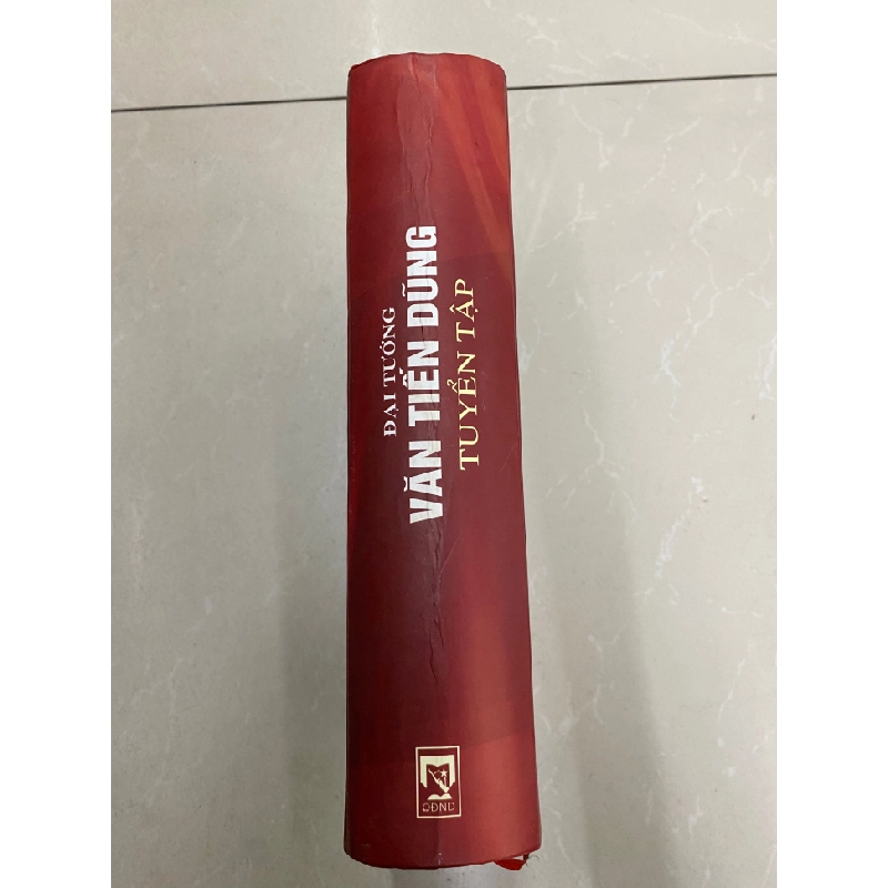 Đại Tướng Văn Tiến Dũng tuyển tập -NXB Quân Đội Nhân Dân 2007 -Bìa cứng, khổ 19x27cm 1092 trang -Sách lưu kho chưa qua sử dụng 443201