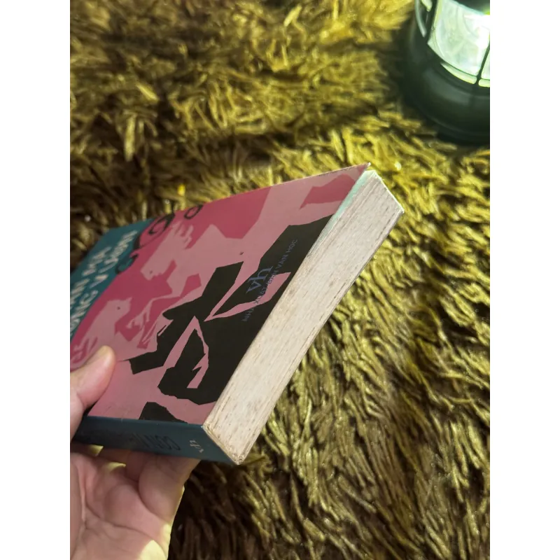 Con nhân mã trong vườn 1022211