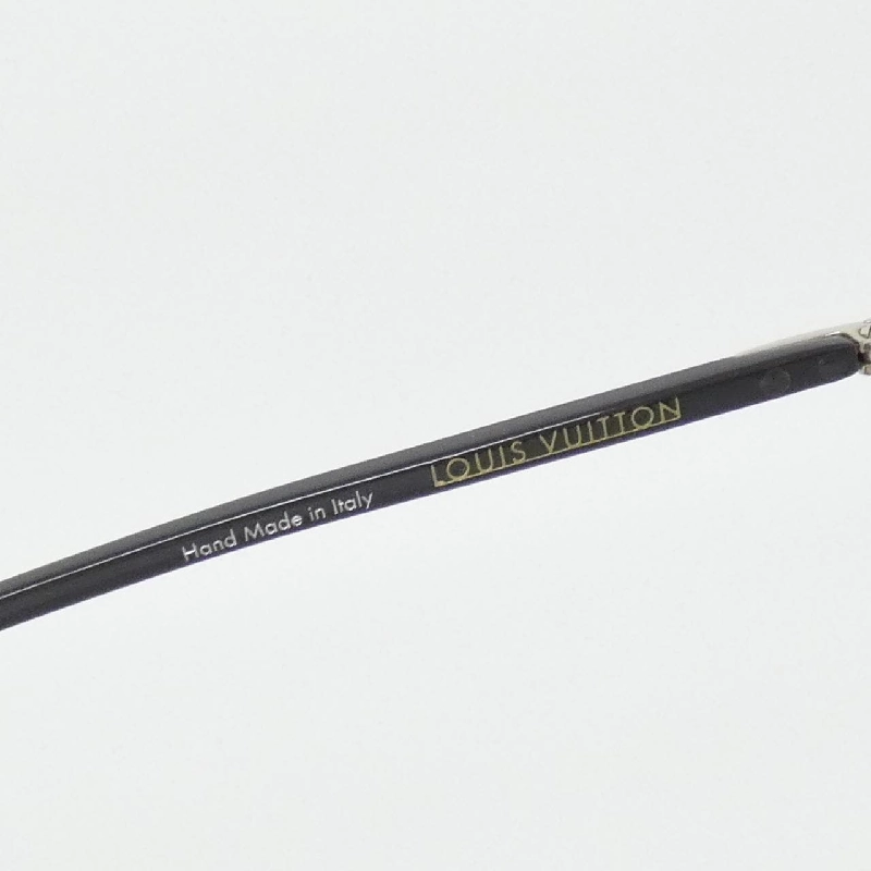 Kính mát Louis Vuitton Conspiration Pilot Z0165U 624951