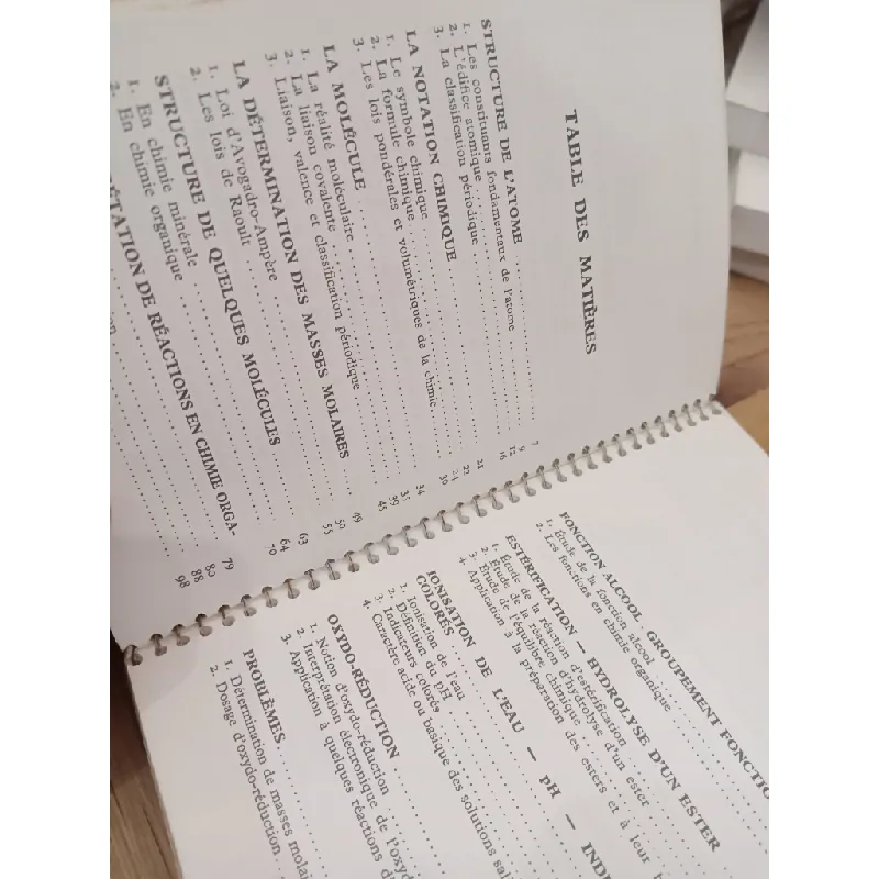 La chimie au baccalauréat CDE: Sujets-Questions, Problèmes résolus 561238