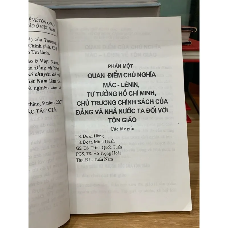 Một số chuyên đề về tôn giáo và chính sách tôn giáo ở Việt Nam 718342