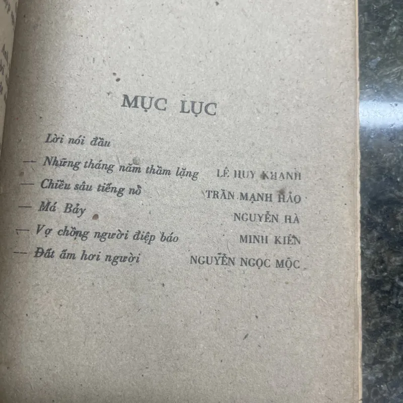 Vợ chồng người điệp báo Tập truyện ký 1985 754652