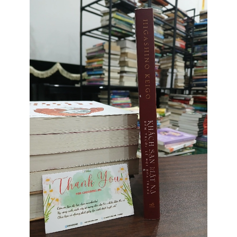 Khách sạn mặt nạ- Higashino Kaigo 791899