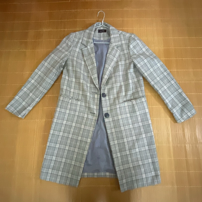Áo vest dáng dài cho nữ 45-55kg ạ.  466564