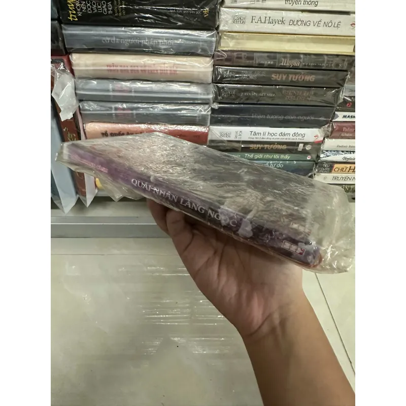 Quái Nhân Làng Ngọc - Trần Thanh Cảnh (Bìa cứng) 569344