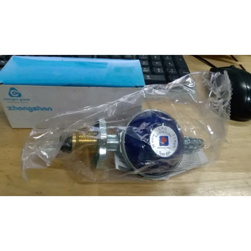 Van Petrolimex 693558