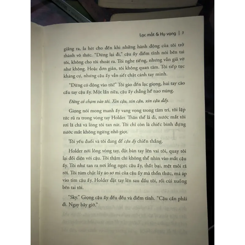 Lạc mất & hy vọng - Colleen Hoover 1017891