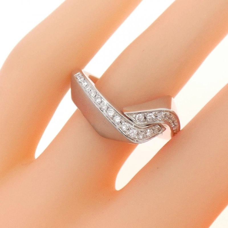 Nhẫn kim cương 750WG 0.28CT 667358