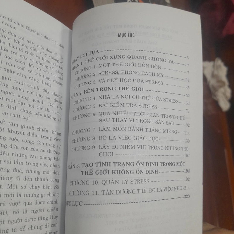 David Ryan Marks, M.D. - Nuôi con NÊN NGƯỜI trong MỘT THẾ GIỚI PHỨC TẠP 386447