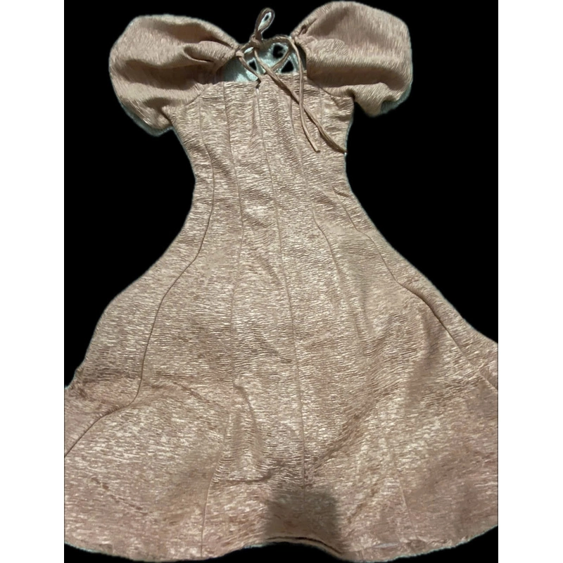 Đầm màu hồng nude, size M , còn mới 80% 471428