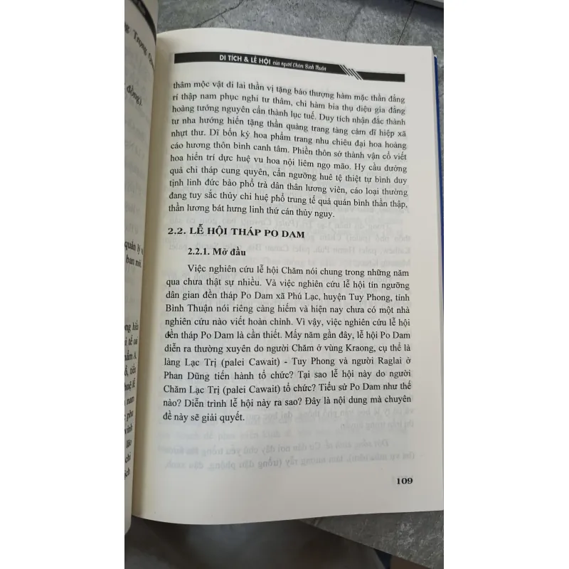 DI TÍCH VÀ LỄ HỘI CỦA NGƯỜI CHĂM BÌNH THUẬN - LÂM TẤN BÌNH 707392