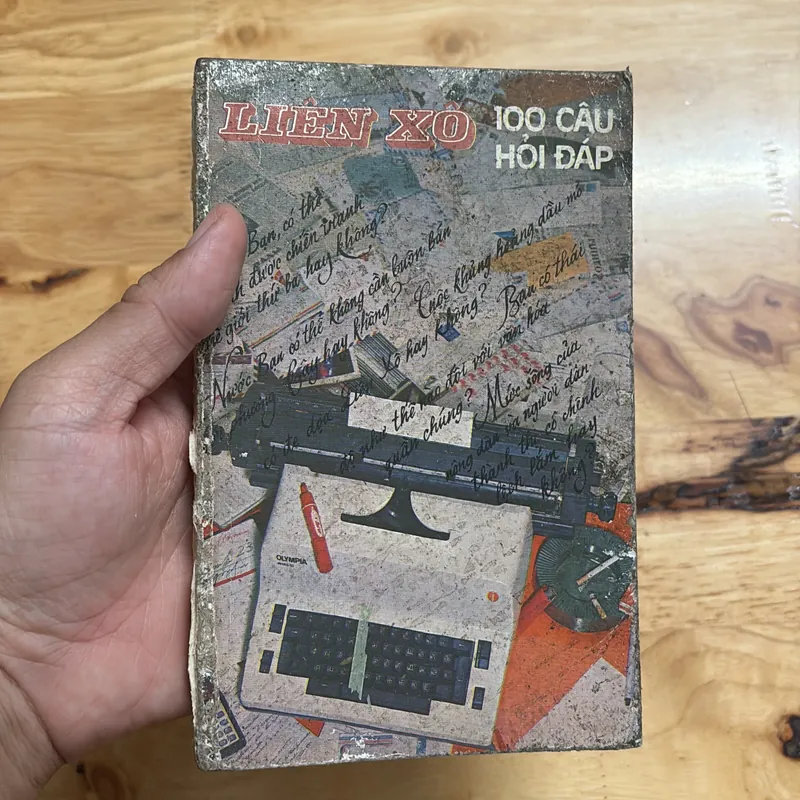II Sách Xưa: Liên Xô _ 100 Câu Hỏi Đáp - 1985 686578