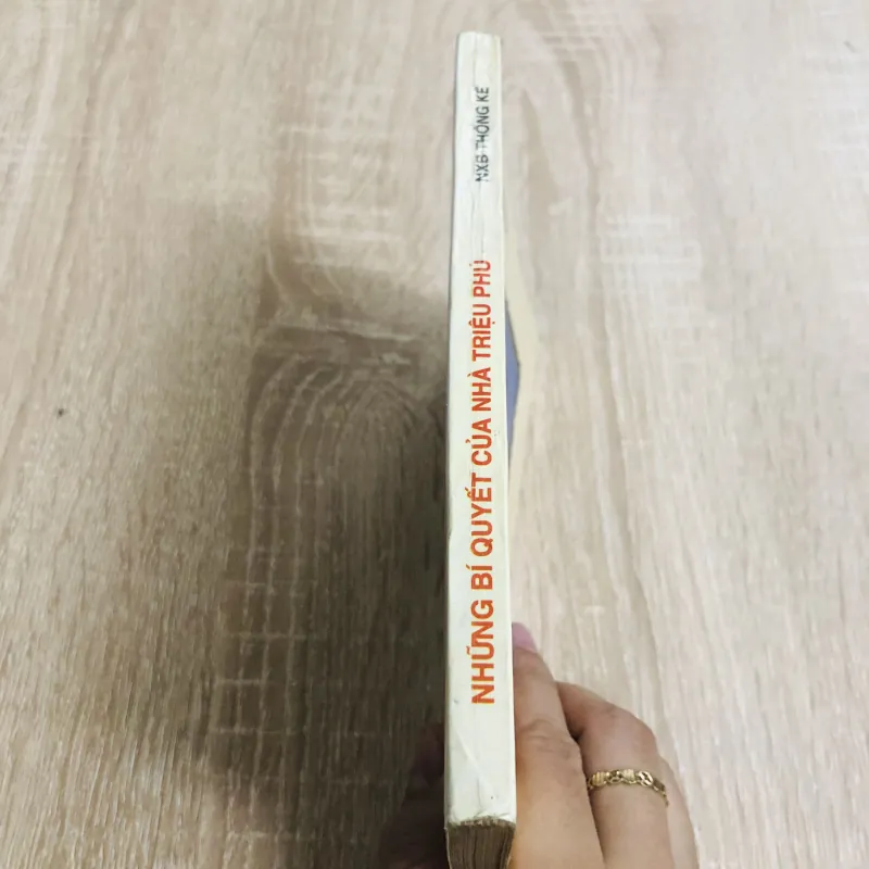 NHỮNG BÍ QUYẾT CỦA NHÀ TRIỆU PHÚ ( Sách Dịch Nước Ngoài) 269433