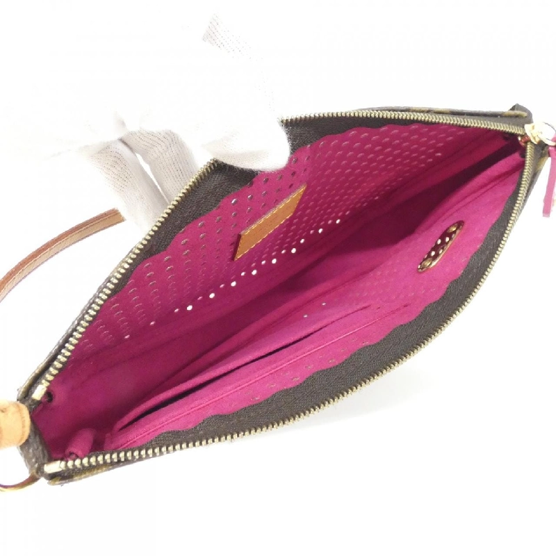Túi xách Louis Vuitton Monogram Perforated Pochette Accessoires M95183 619487