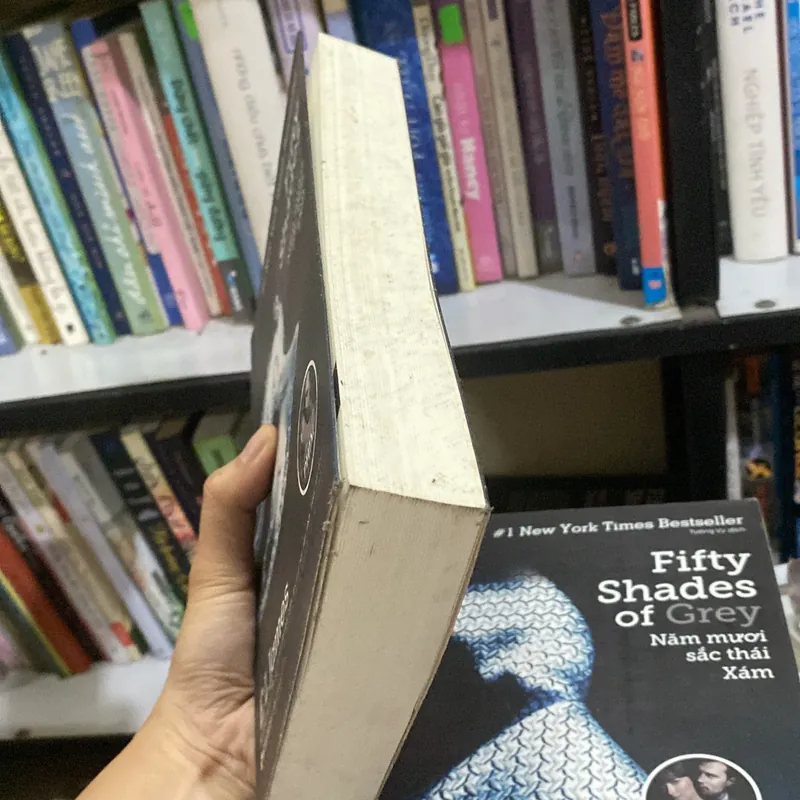 Năm mươi sắc thái Đen 568624