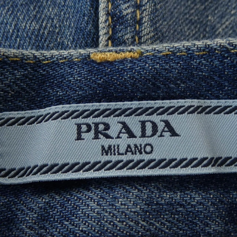 Quần short PRADA logo tam giác GFP495 S231 16PK - Hàng hiệu Chính hãng 648225