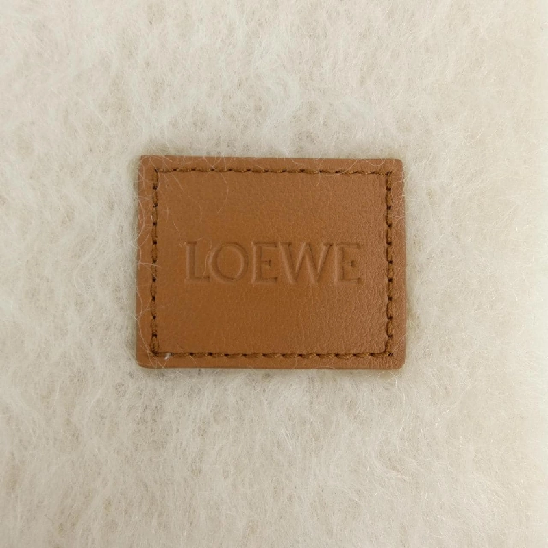 Khăn quàng LOEWE FSA6SS1X05 - Hàng hiệu Chính hãng 836345