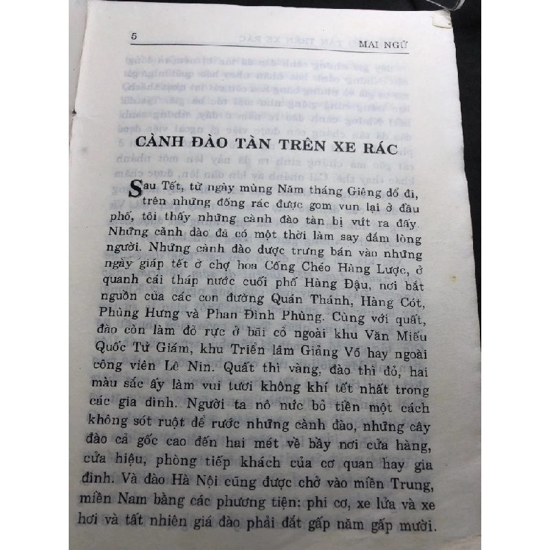 Cành đào tàn trên xe rác 1999 mới 60% ố bẩn nhẹ Mai Ngữ HPB0906 SÁCH VĂN HỌC 160521