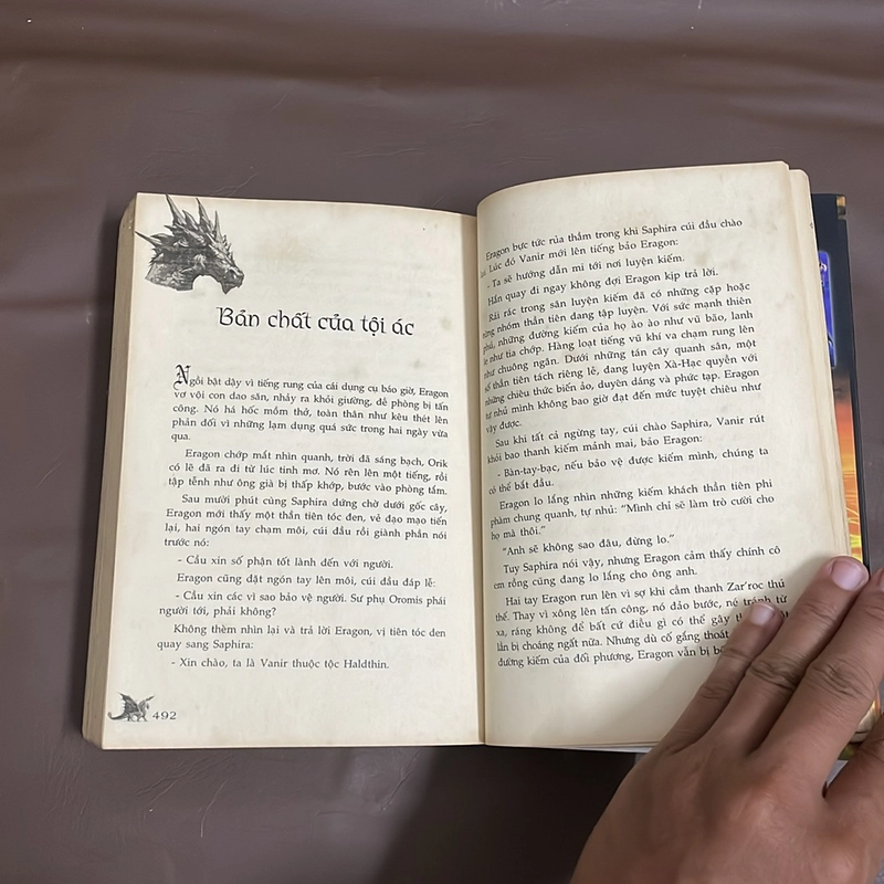 II Tựa sách: ELDEST Đại Ca (Tập I) - CHRISTOPHER PAOLINI - 2012 438817