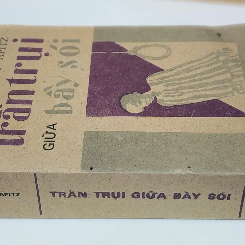 Trần Trụi Giữa Bầy Sói
-
Tác giả: Bruno Apitz  788804