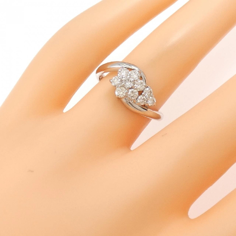 Nhẫn kim cương hoa PT900 0.50CT 667927