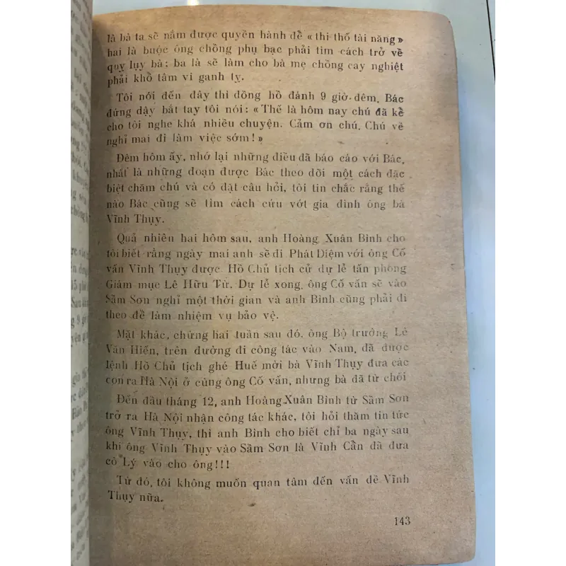 TỪ TRIỀU ĐÌNH HUẾ ĐẾN CHIẾN KHU VIỆT BẮC (HỒI KÝ) - PHẠM KHẮC HÒE 1003600