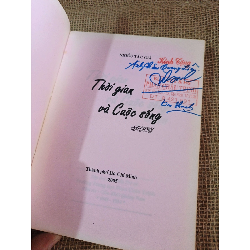 Thời gian và cuộc sống 2005 mới 80% ố (Sách văn học) HLSC2404 1028399