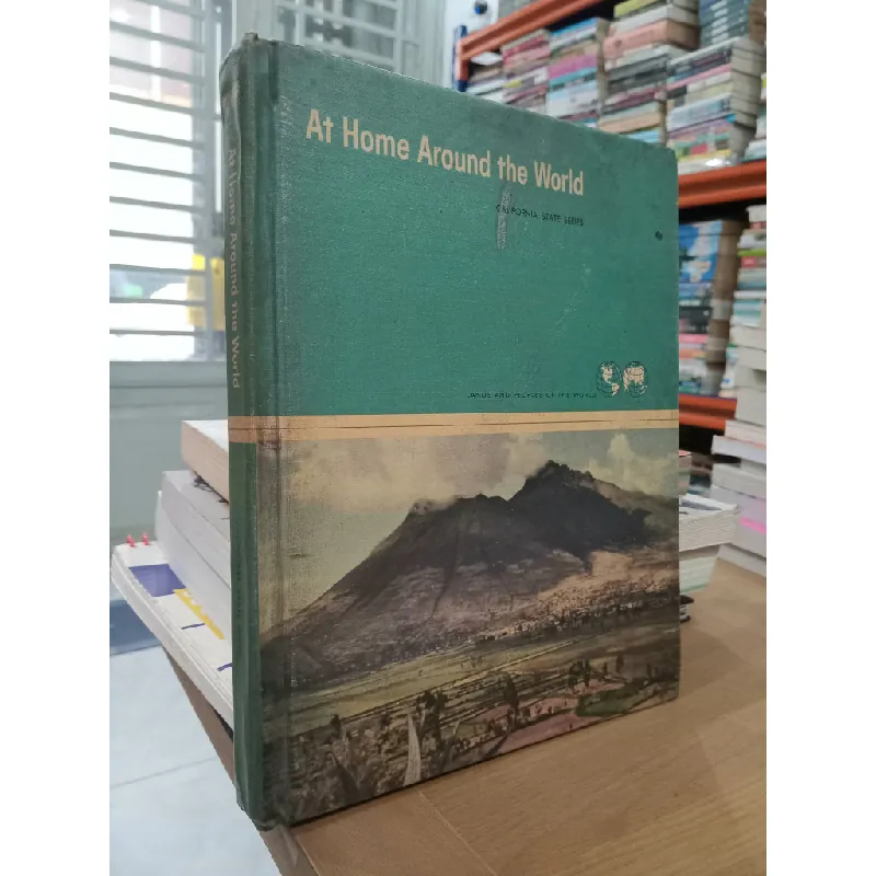 At home around the world - Delia Goetz 585619