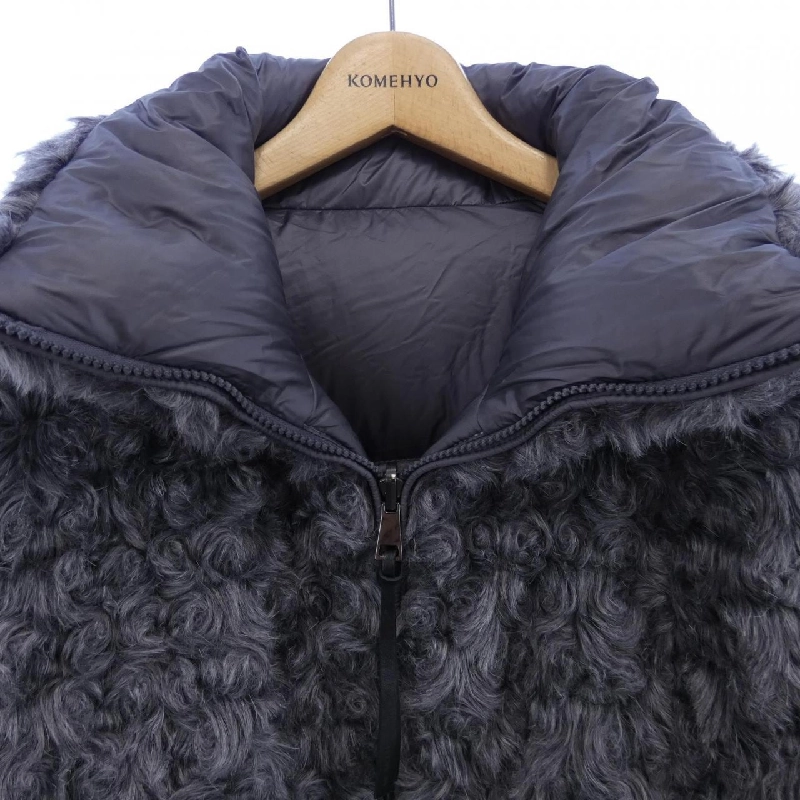 Áo khoác lông vũ MONCLER 638944