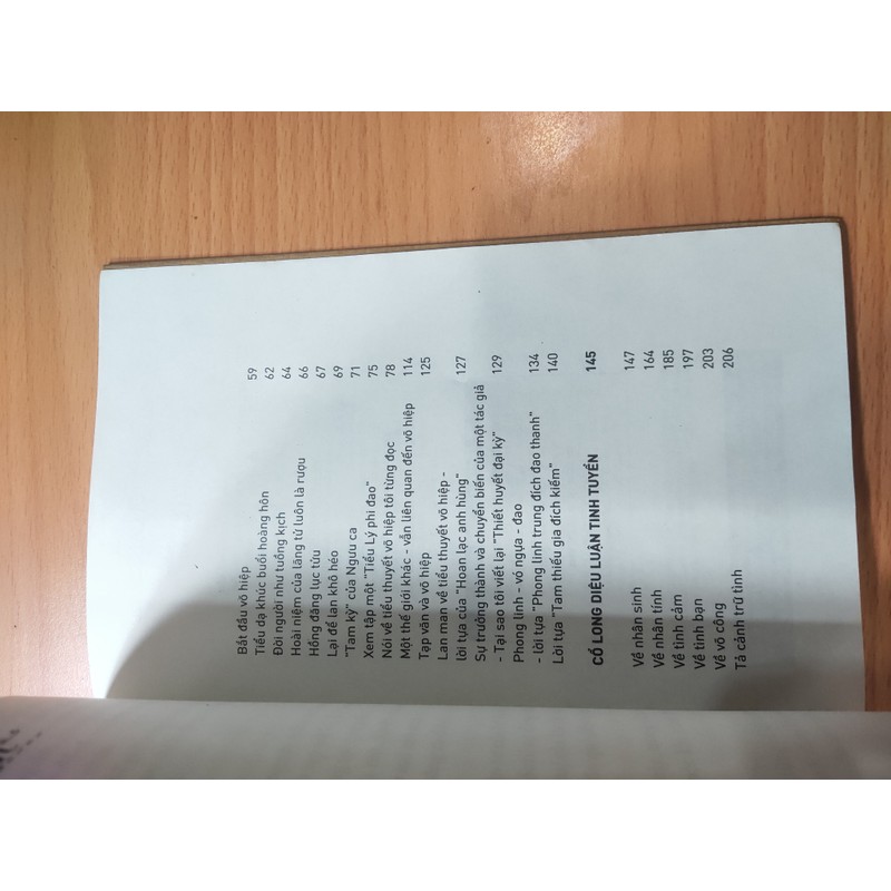 Ai cùng tôi cạn chén- Cổ Long 78289