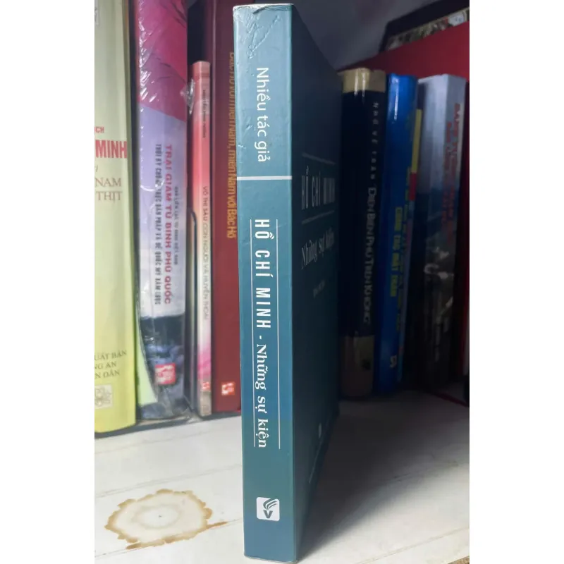 SÁCH HỒ CHÍ MINH - NHỮNG SỰ KIỆN 713109