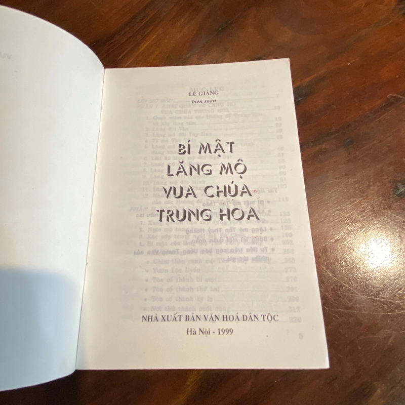 BÍ MẬT LĂNG MỘ VUA CHÚA TRUNG HOA (SÁCH BẢN GỐC IN NĂM 1999) 455071