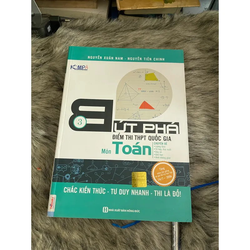 Bức phá điểm thi THPT Toán  564106