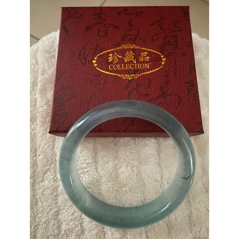 Vòng tay đá màu xanh băng 591301