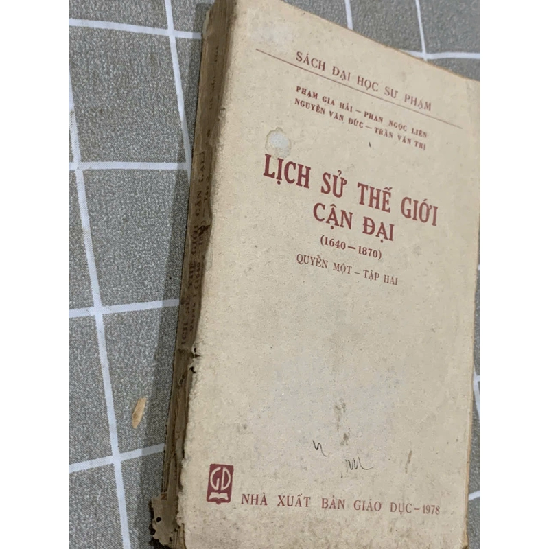 Lịch sử thế giới cận đại 1640-1870; xuất bản 1978 545719