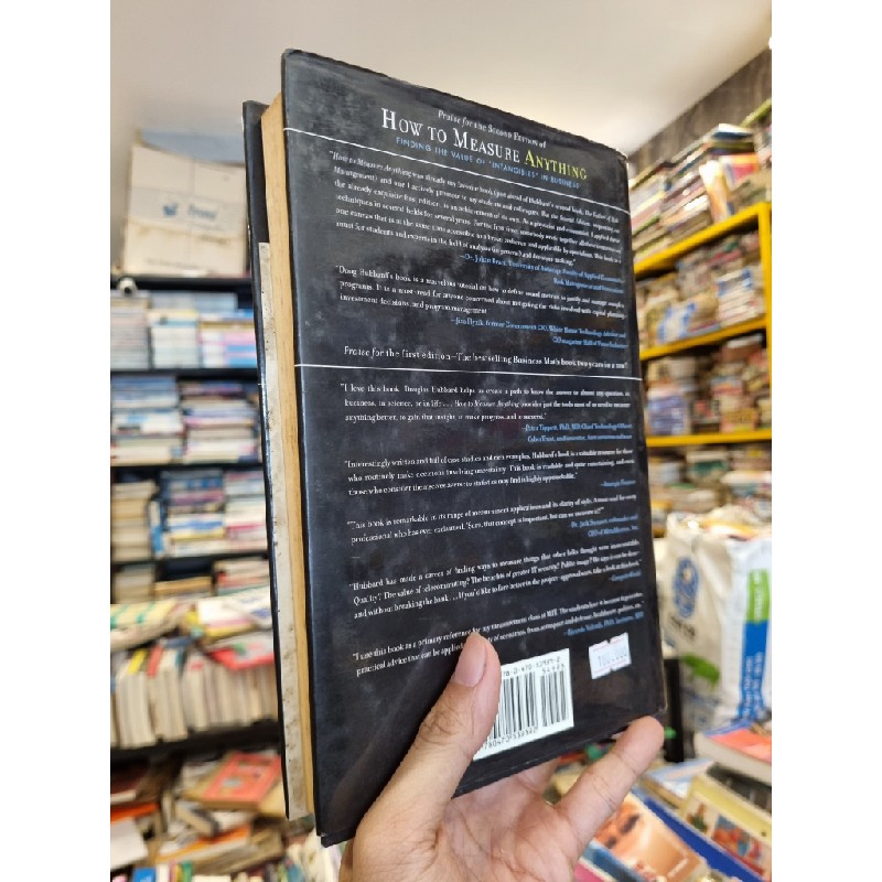 HOW TO MEASURE ANYTHING : Finding The Value Of Intangibles In Business - Douglas W. Hubbard 198137