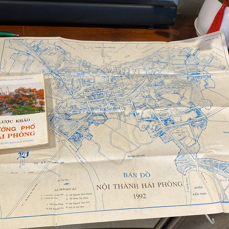 LƯỢC KHẢO ĐƯỜNG PHỐ HẢI PHÒNG, CÓ KÈM BẢN ĐỒ (XB 1993) 492289