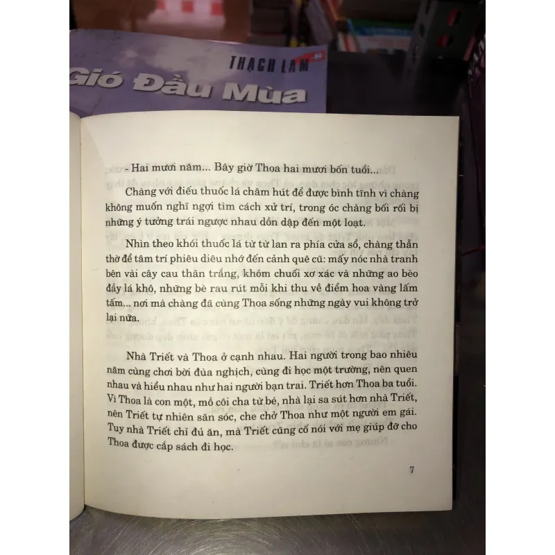 Hai buổi chiều vàng -Nhất Linh 972080