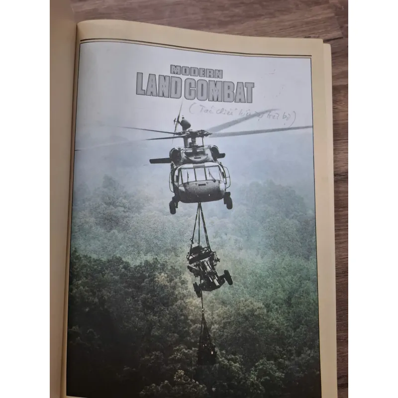 Modern Land Combat (Chiến đấu trên bộ hiện đại) - David Miller & Christopher F. Foss 957987