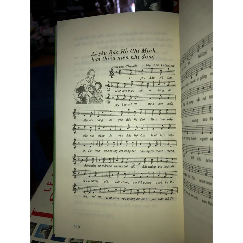 Bác Hồ với thiếu niên nhi đồng - Hà Minh Hồng 777222